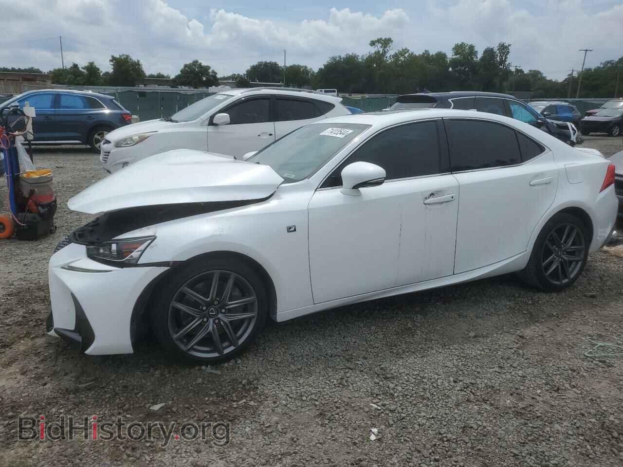 Photo JTHBA1D25J5062360 - LEXUS IS 2018
