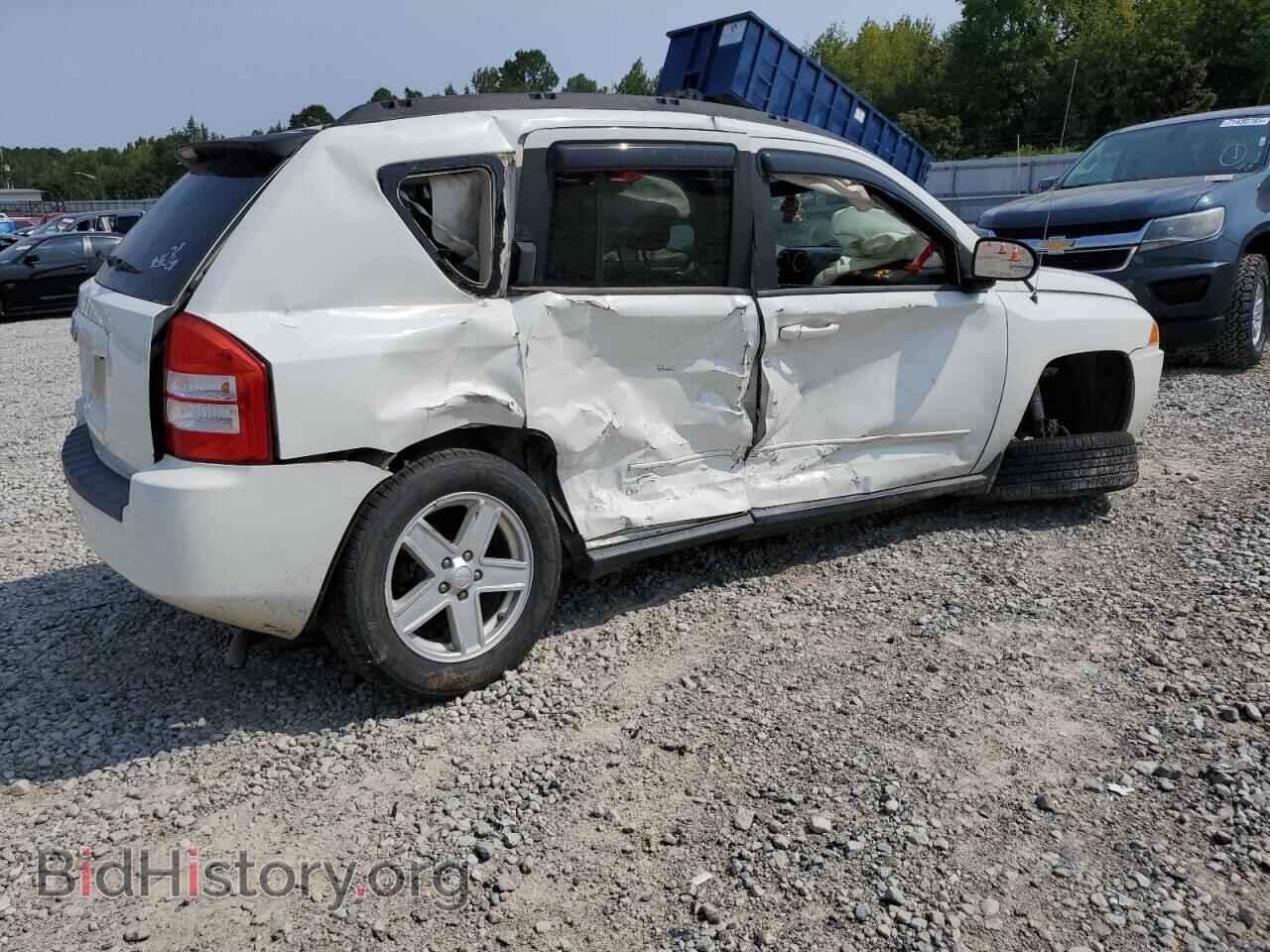 2010 JEEP COMPASS - VIN: 1J4NF4FB8AD505986 - Фото 3
