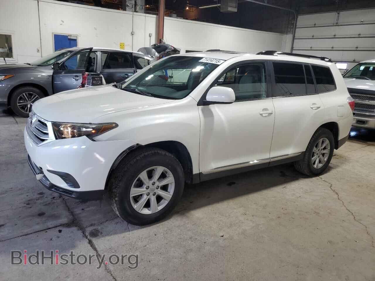 Фотография 5TDBK3EH8DS214367 - TOYOTA HIGHLANDER 2013