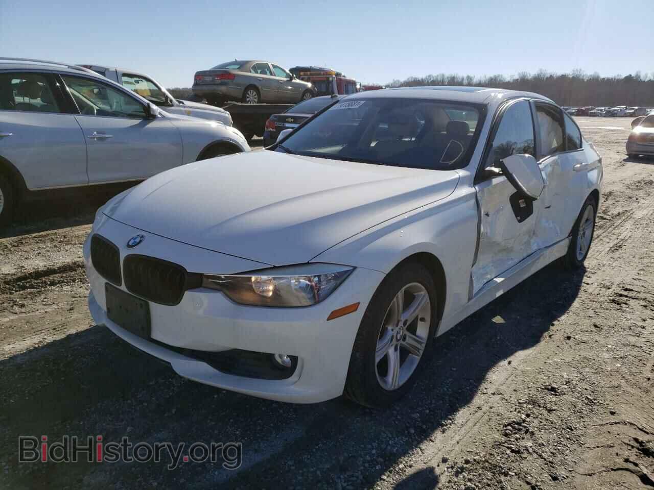 2013 BMW 3 SERIES - VIN: WBA3A5C56DF355317 - Фото 2