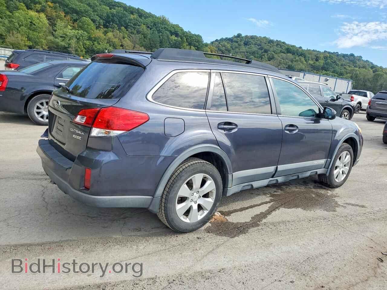 2011 SUBARU OUTBACK - VIN: 4S4BRBCC9B3432664 - Photo 3