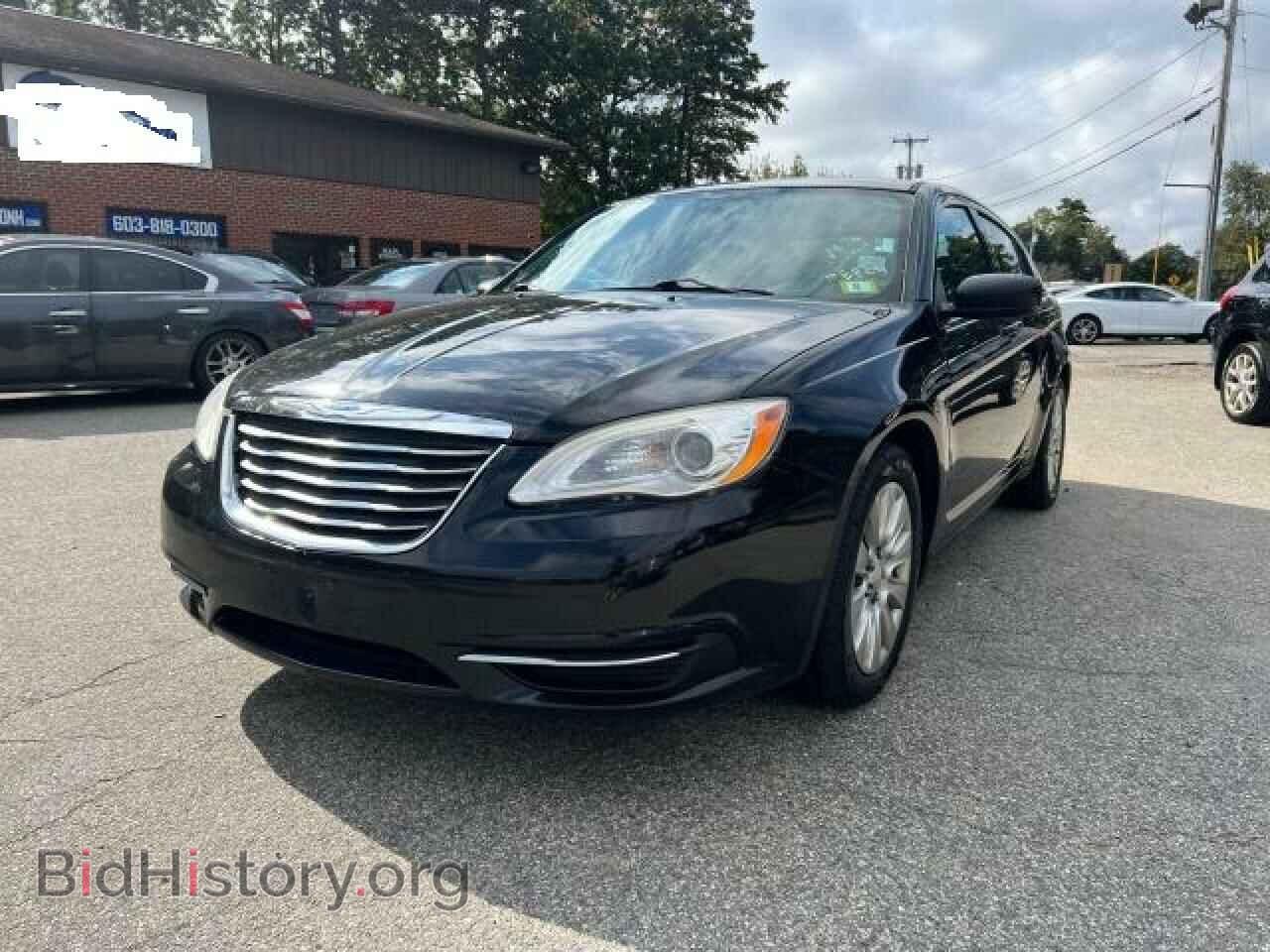2014 CHRYSLER 200 - VIN: 1C3CCBAGXEN136887 - Фото 2