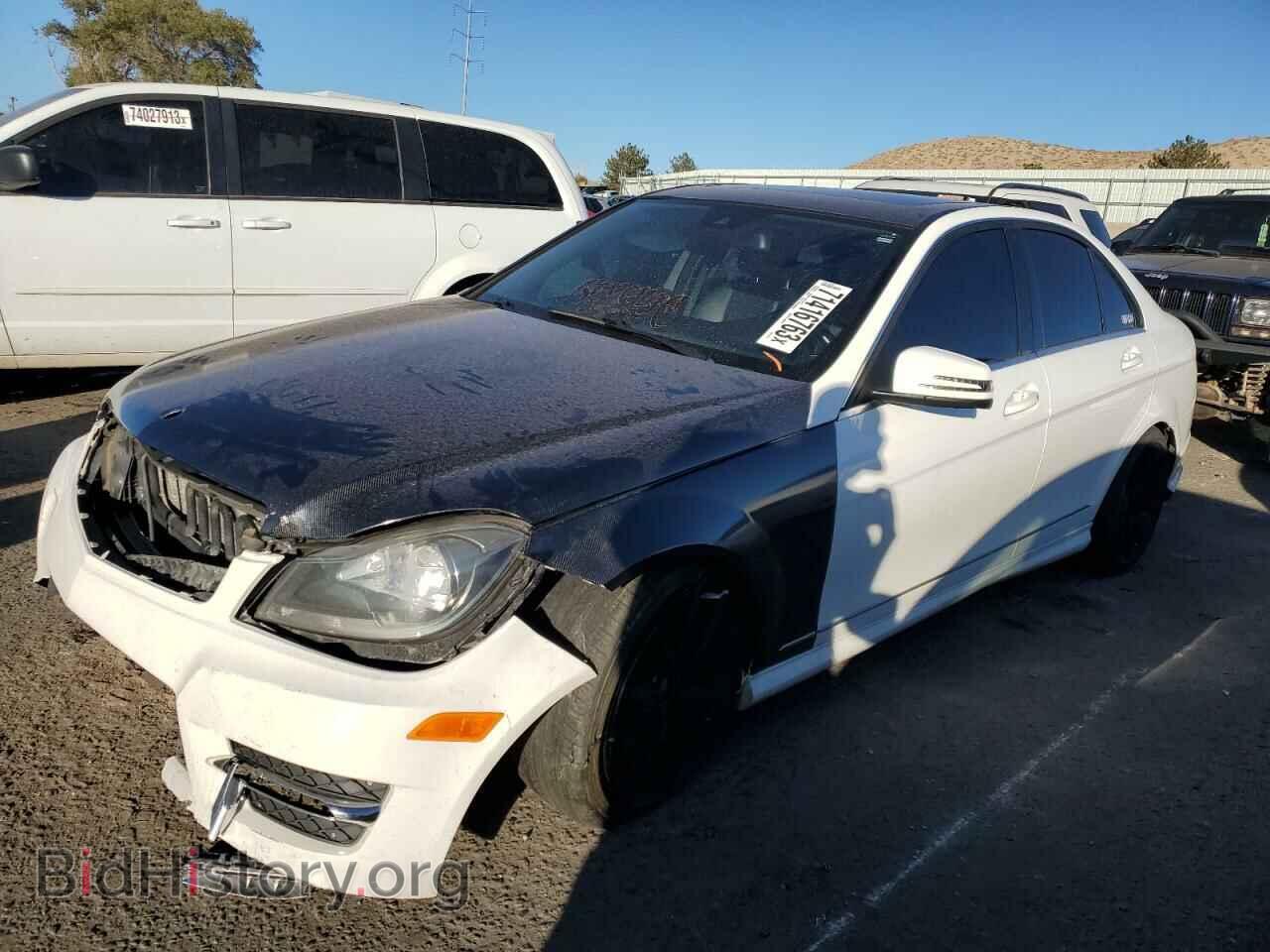 Photo WDDGF5HB7EA932414 - MERCEDES-BENZ C-CLASS 2014