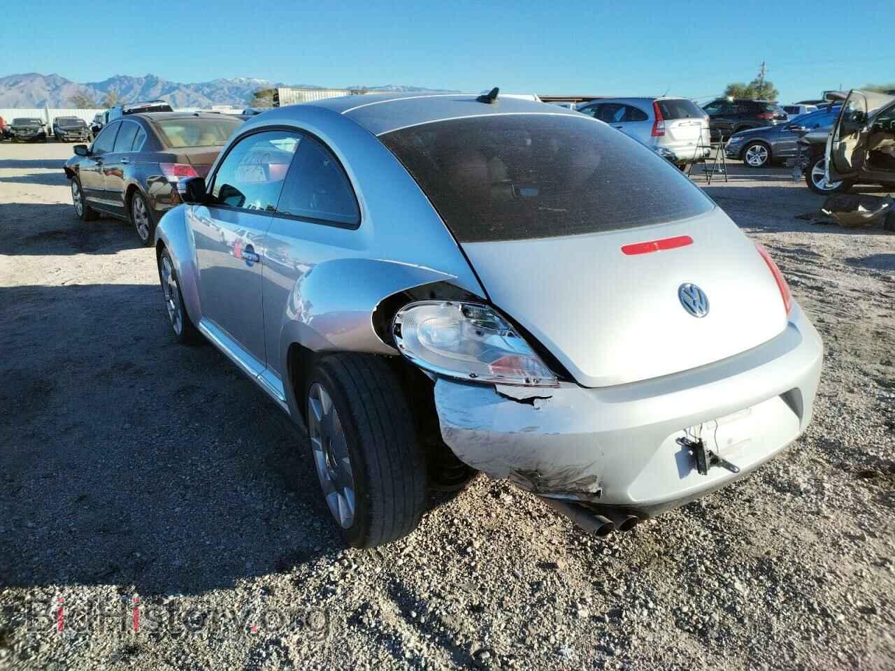 2012 VOLKSWAGEN BEETLE - VIN: 3VWJP7AT8CM624659 - Фото 3