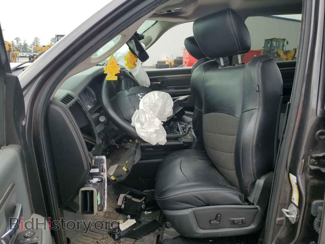 2018 RAM All Models - VIN: 3C6UR5DL3JG379833 - Фото 7