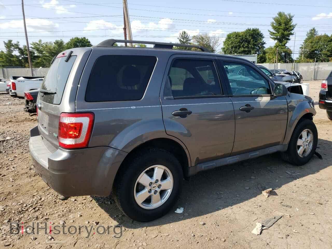 2011 FORD ESCAPE - VIN: 1FMCU0DGXBKC21360 - Фото 3