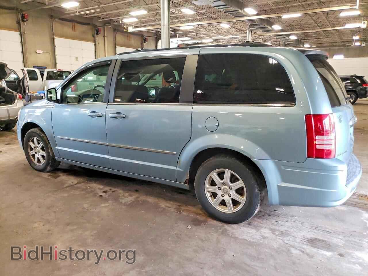 2010 CHRYSLER MINIVAN - VIN: 2A4RR5D1XAR183941 - Photo 2