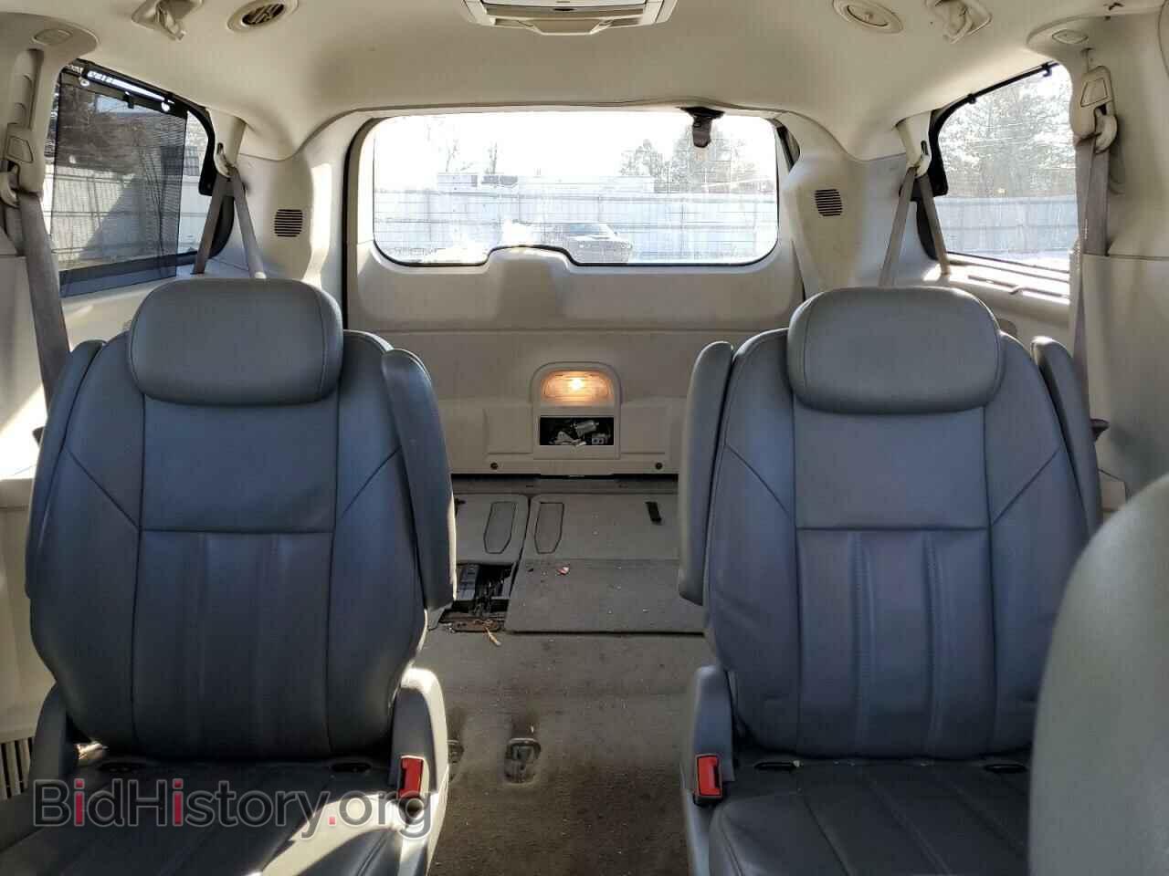 2008 CHRYSLER MINIVAN - VIN: 2A8HR54PX8R701930 - Фото 10
