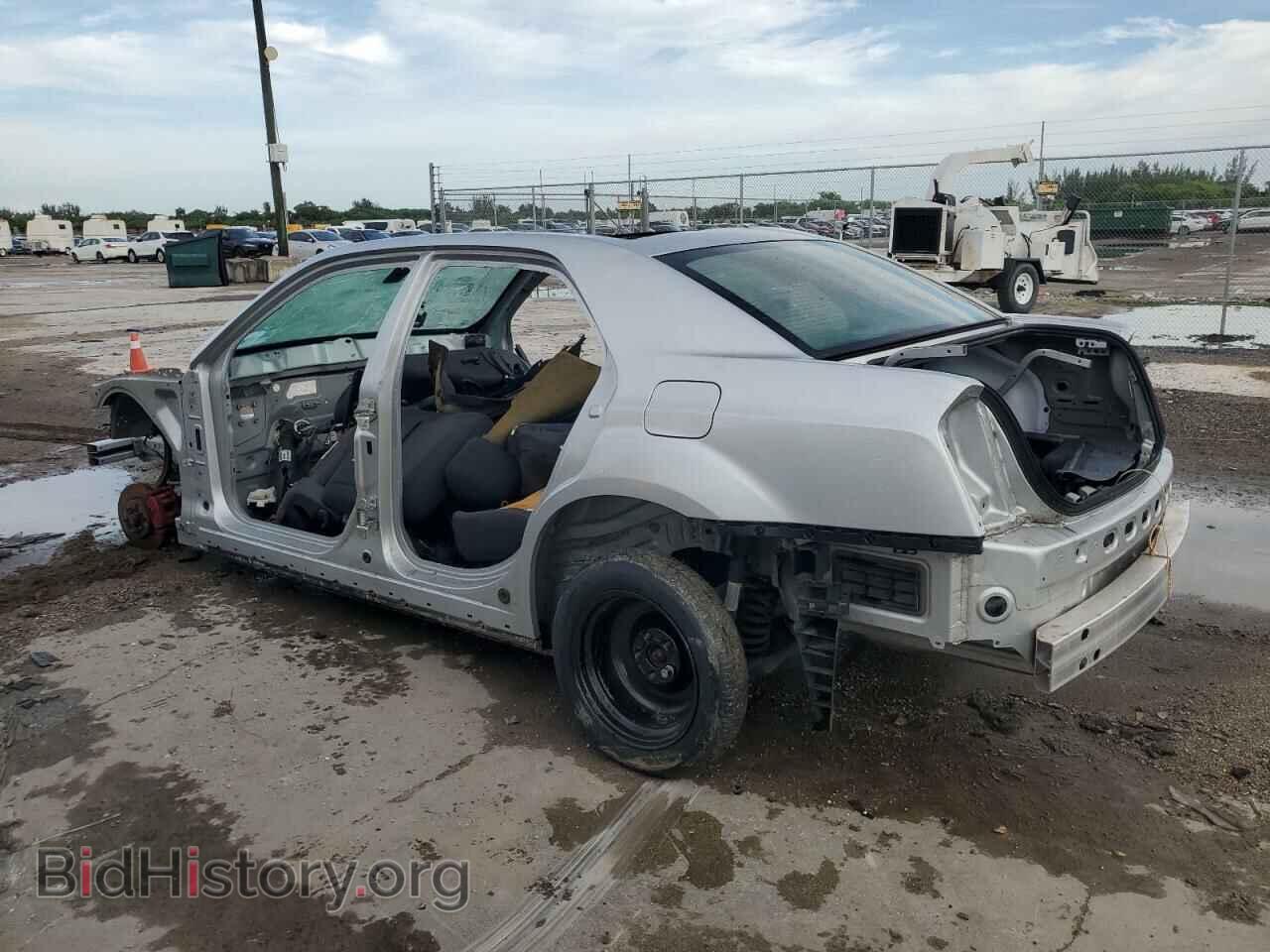 2020 CHRYSLER 300 - VIN: 2C3CCABT0LH180666 - Фото 2