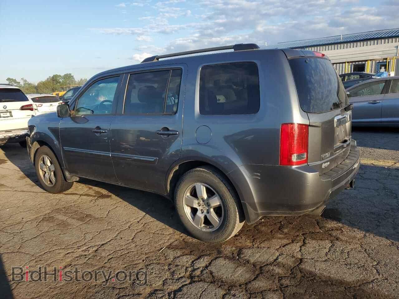 2011 HONDA PILOT - VIN: 5FNYF4H52BB095898 - Фото 2