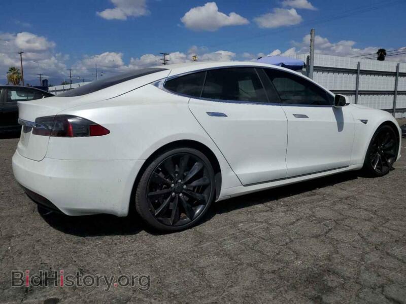 2016 Tesla MODEL S (VIN 5YJSA1E28GF154313) — фото 3 из 12
