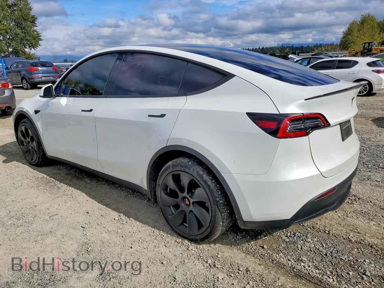 2023 TESLA MODEL Y - VIN: 7SAYGDEE2PF662882 - Photo 2