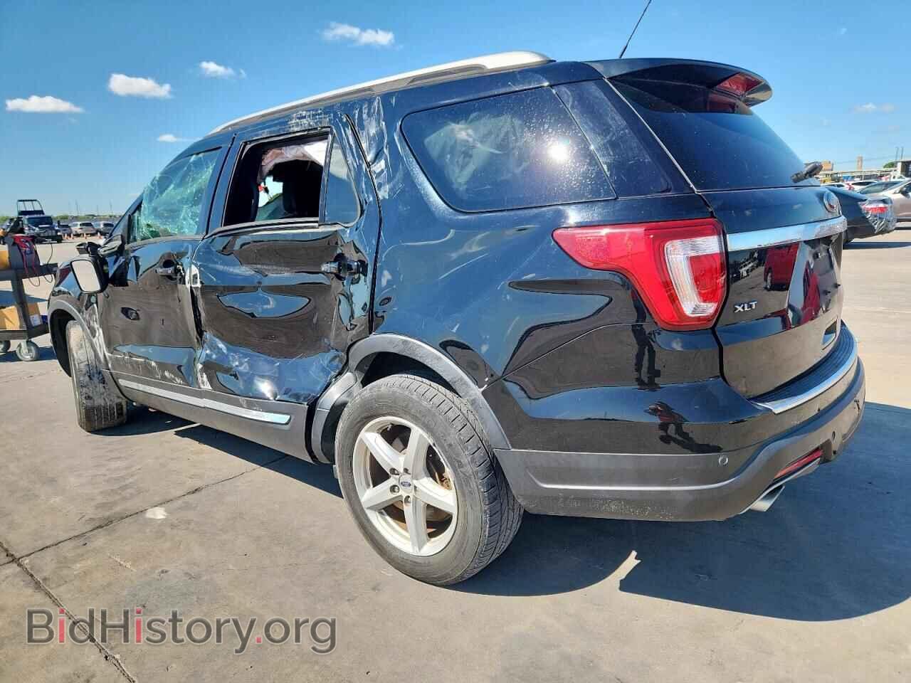 2018 FORD EXPLORER - VIN: 1FM5K7D82JGB42122 - Photo 2