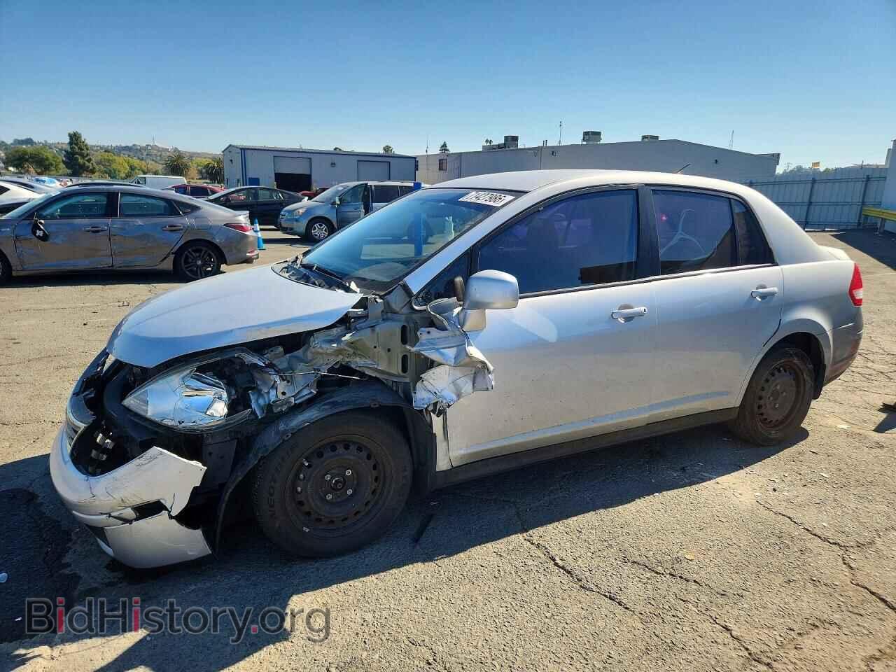 Photo 3N1BC1AP7BL470374 - NISSAN VERSA 2011