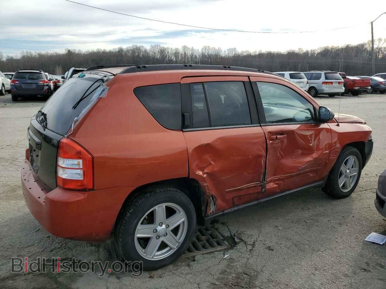 2010 JEEP COMPASS - VIN: 1J4NF4FB9AD524885 - Photo 3