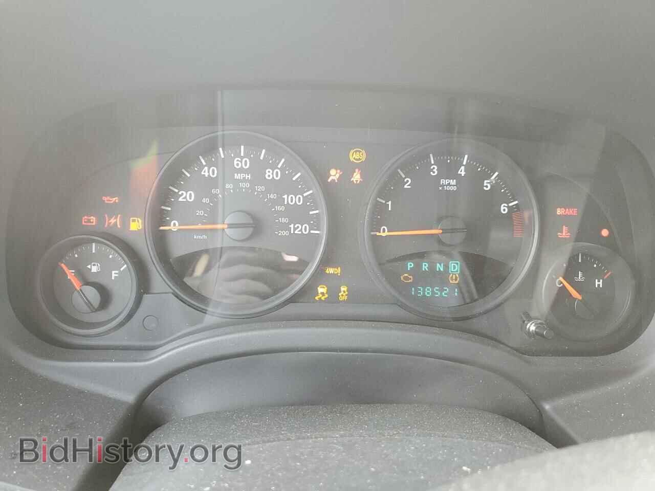 2010 JEEP COMPASS - VIN: 1J4NF4FB9AD524885 - Photo 9