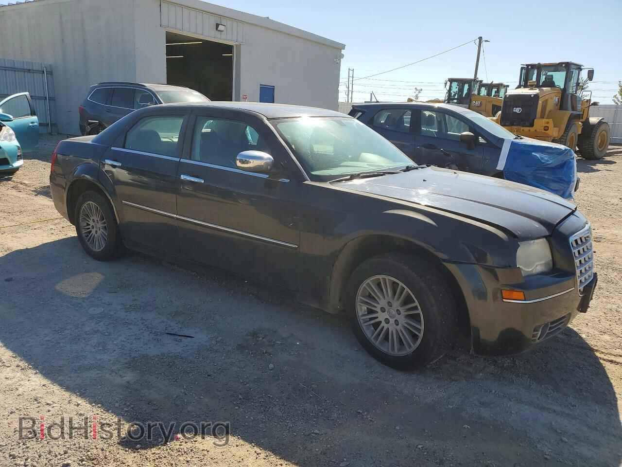 2010 CHRYSLER 300 - VIN: 2C3CA5CV5AH249930 - Photo 4