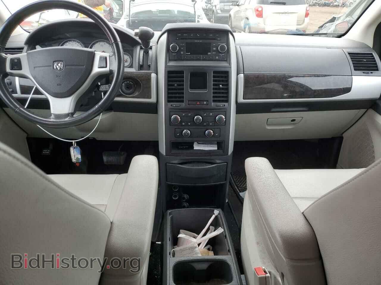 2010 DODGE CARAVAN - VIN: 2D4RN5DX4AR323734 - Фото 8