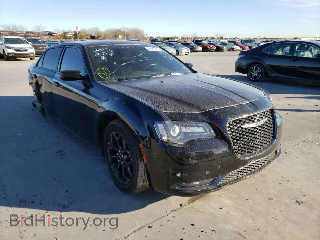 Фотография 2C3CCAGG4KH686785 - CHRYSLER 300 2019