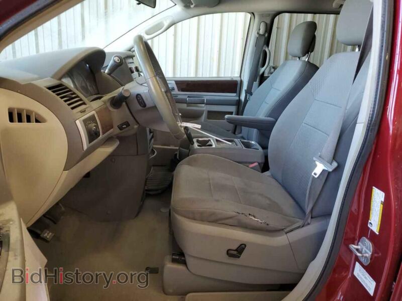 2010 Chrysler MINIVAN (VIN 2A4RR5D18AR392403) — photo 7 of 13