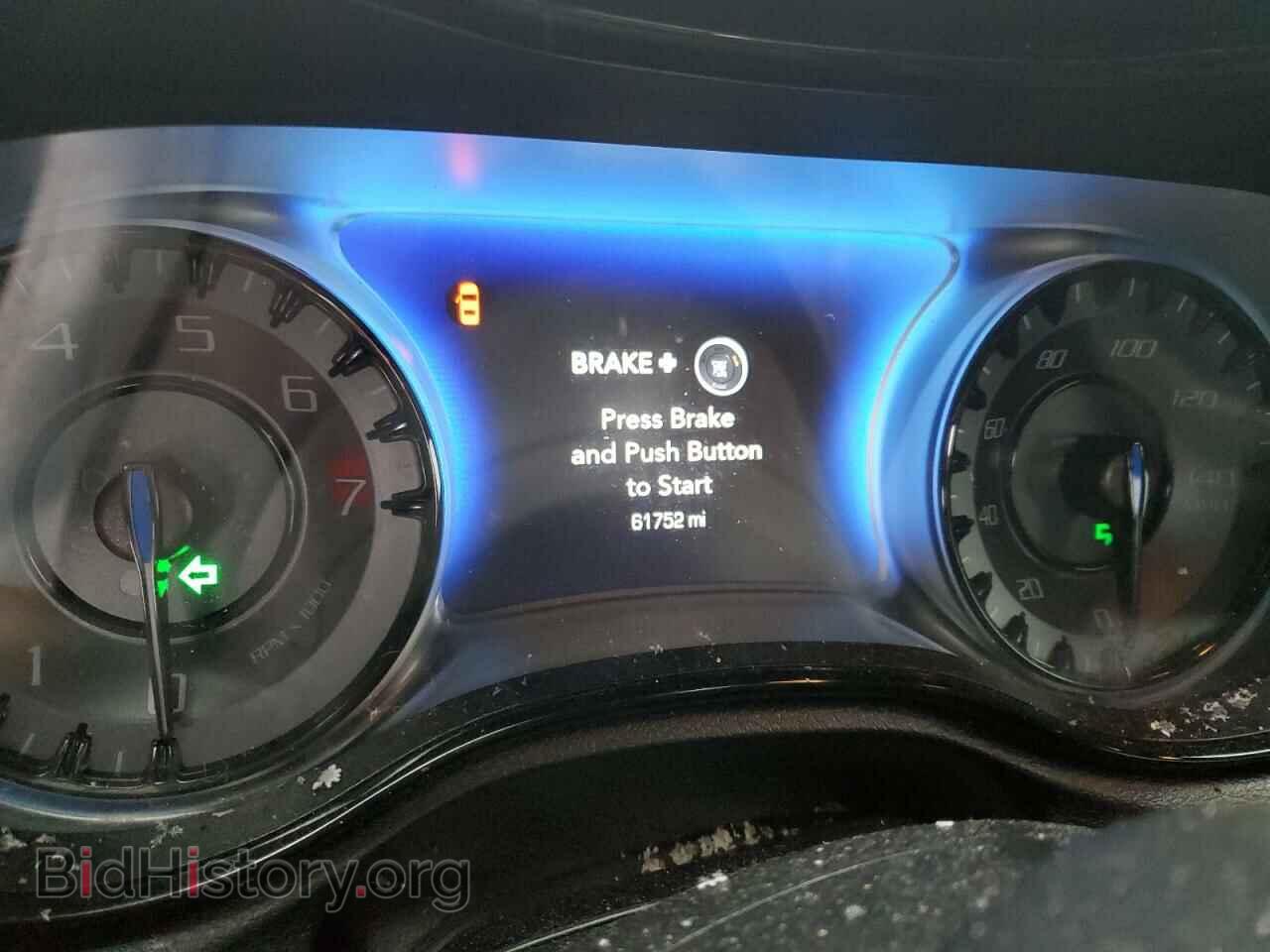 2019 CHRYSLER 300 - VIN: 2C3CCAGG8KH634429 - Фото 9