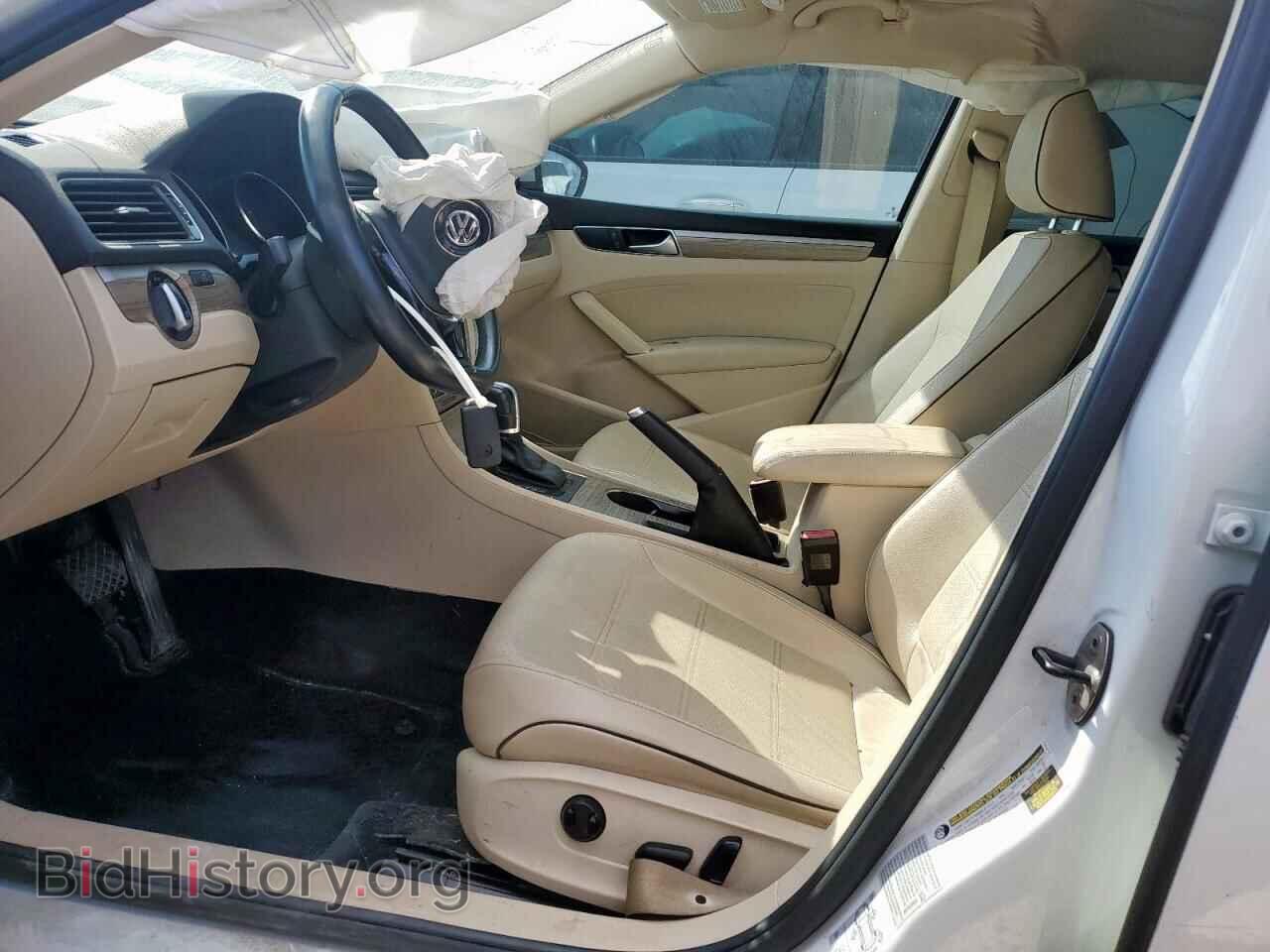 2017 VOLKSWAGEN PASSAT - VIN: 1VWBT7A30HC014229 - Фото 7