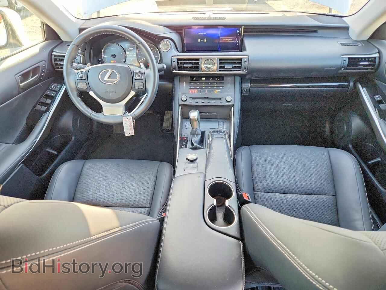 2019 Lexus IS (VIN JTHBA1D23K5088537) — photo 8 of 13