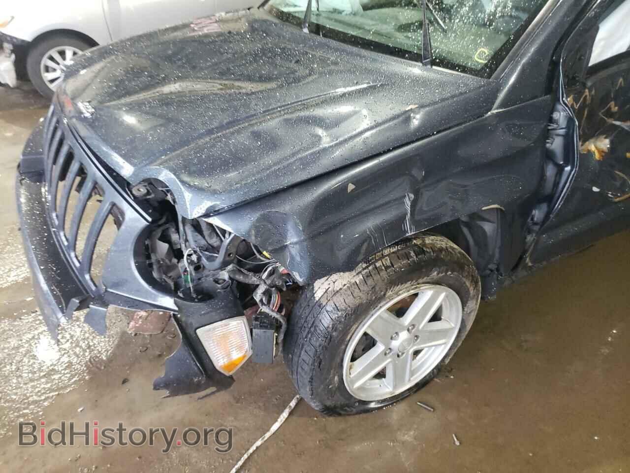 2007 JEEP COMPASS - VIN: 1J8FF47WX7D260878 - Photo 9