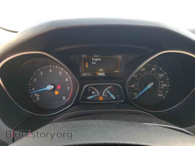 2016 Ford FOCUS (VIN 1FADP3F21GL402096) — фото 9 из 13
