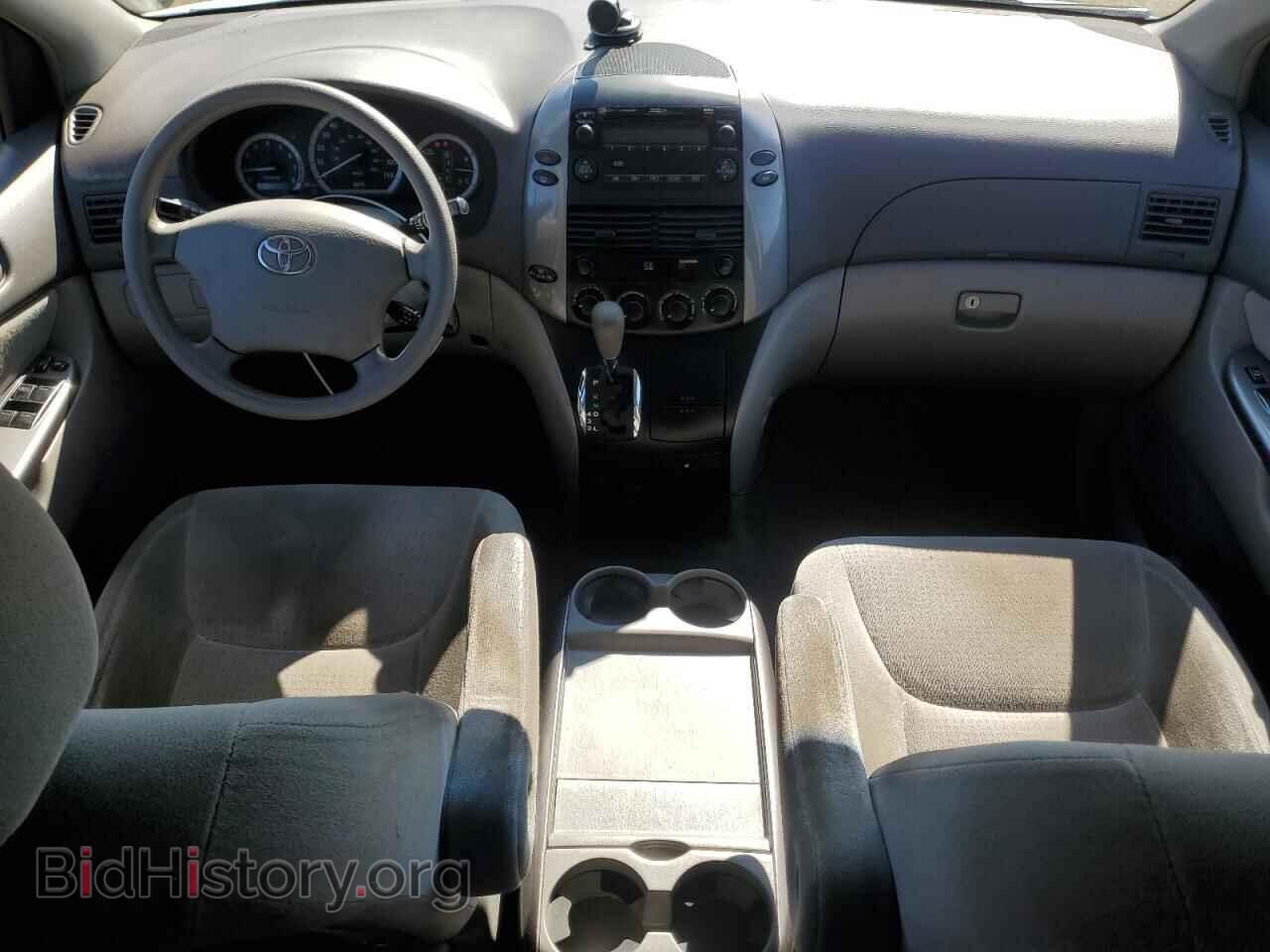 2010 TOYOTA All Models - VIN: 5TDKK4CC7AS341359 - Фото 8