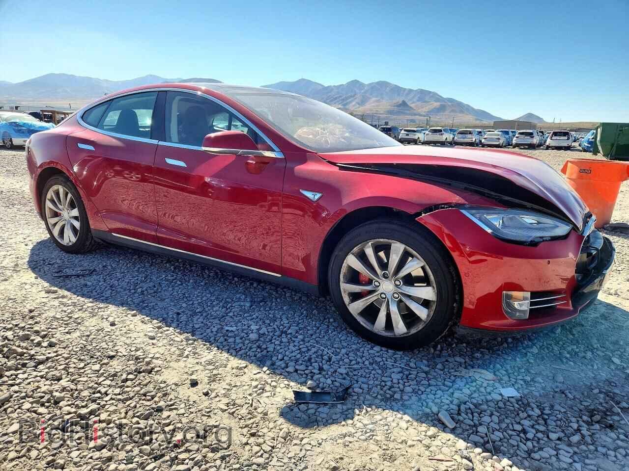 2015 TESLA MODEL S - VIN: 5YJSA1E47FF118855 - Photo 4