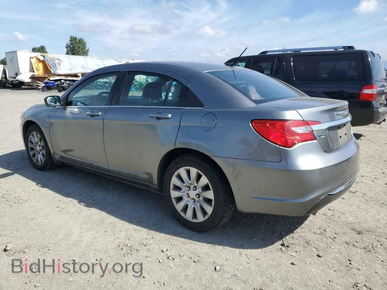 2013 CHRYSLER 200 - VIN: 1C3CCBAGXDN623716 - Фото 2