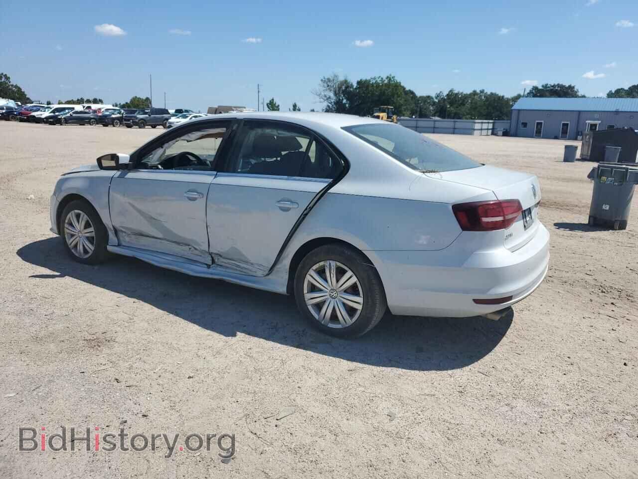 2017 VOLKSWAGEN JETTA - VIN: 3VW2B7AJ0HM370969 - Фото 2