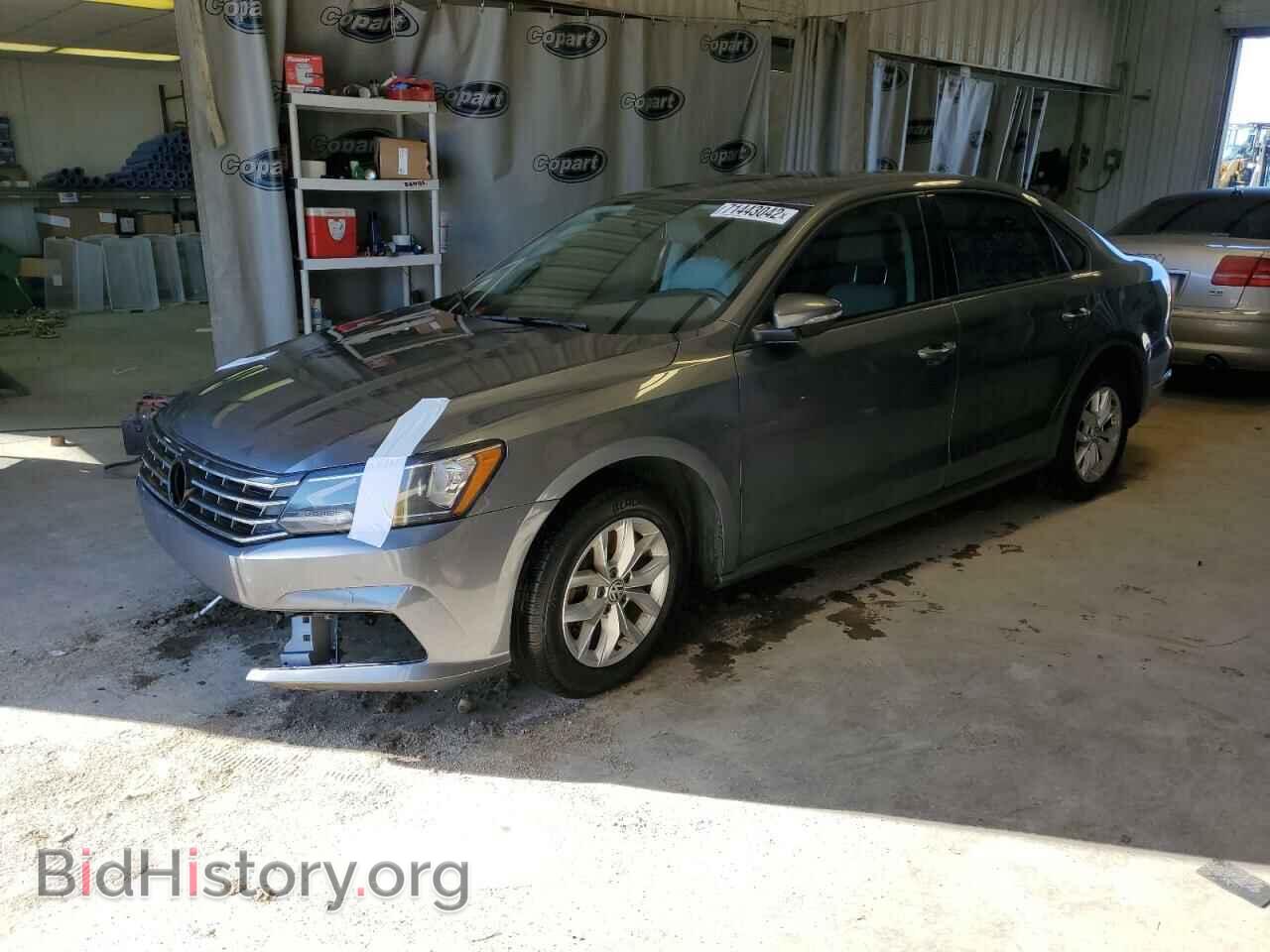 Photo 1VWAA7A37JC003445 - VOLKSWAGEN PASSAT 2018
