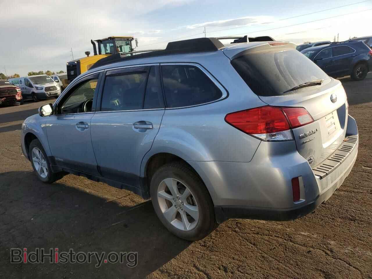 2014 SUBARU OUTBACK - VIN: 4S4BRCCC2E3260181 - Photo 2