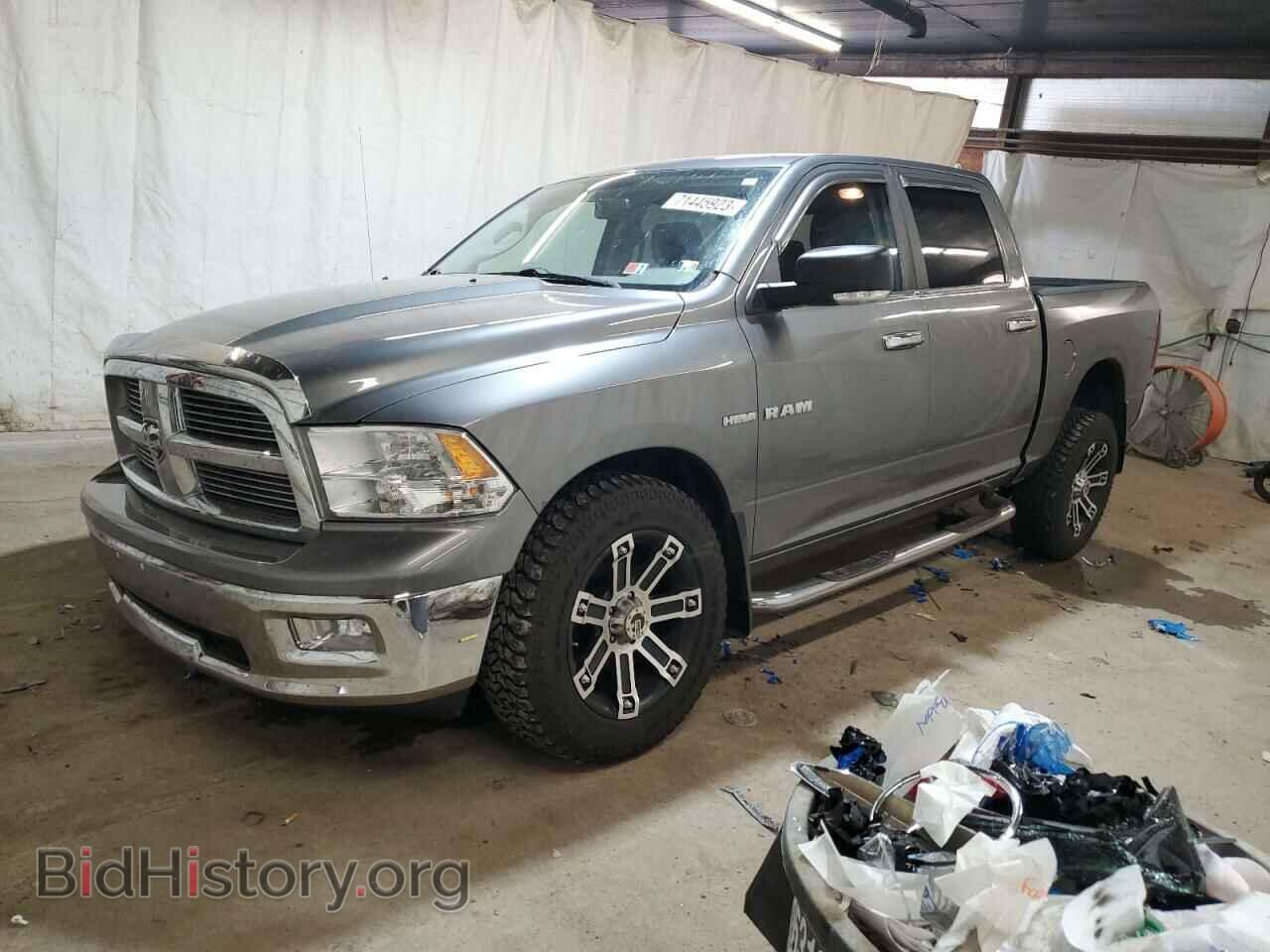 Photo 1D3HV13T99S821817 - DODGE All Models 2009