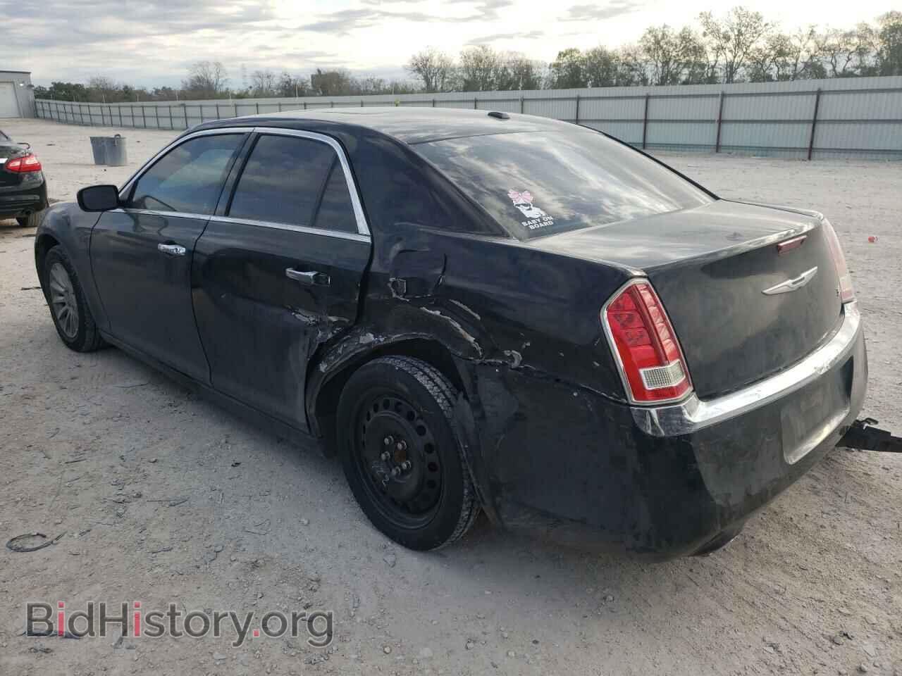 2012 CHRYSLER 300 - VIN: 2C3CCACG8CH166063 - Фото 2