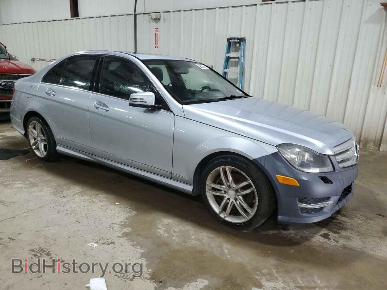 2013 MERCEDES-BENZ C-CLASS - VIN: WDDGF4HB7DA831799 - Фото 4