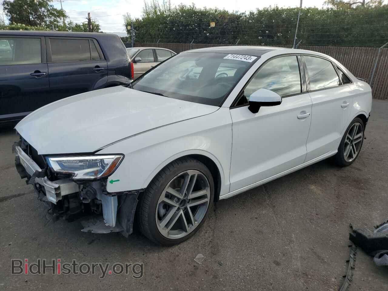 Фотография WAUB8GFF2H1061343 - AUDI A3 2017