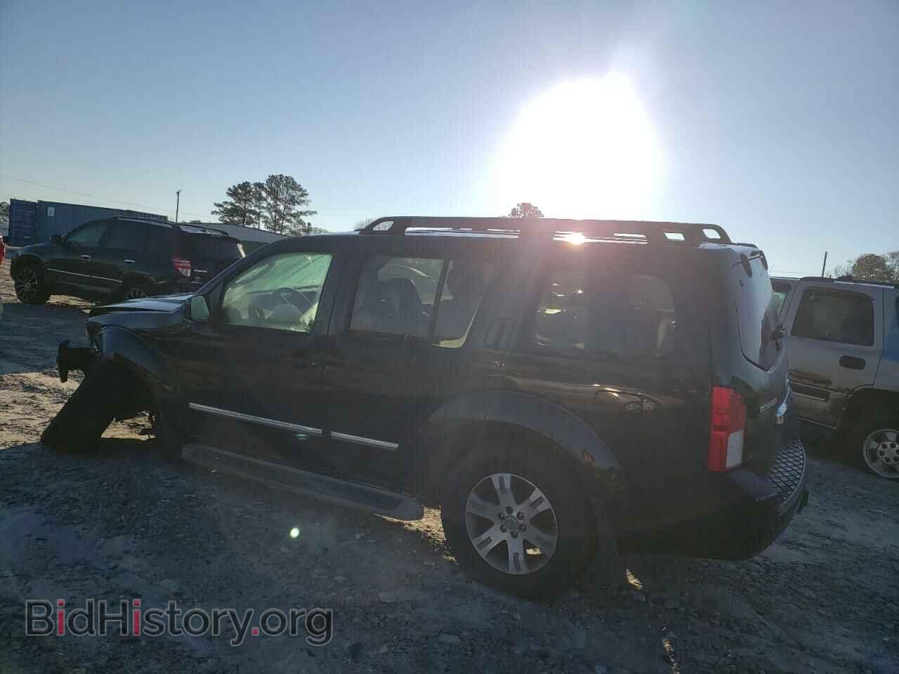 2011 NISSAN PATHFINDER - VIN: 5N1AR1NN8BC628082 - Фото 2