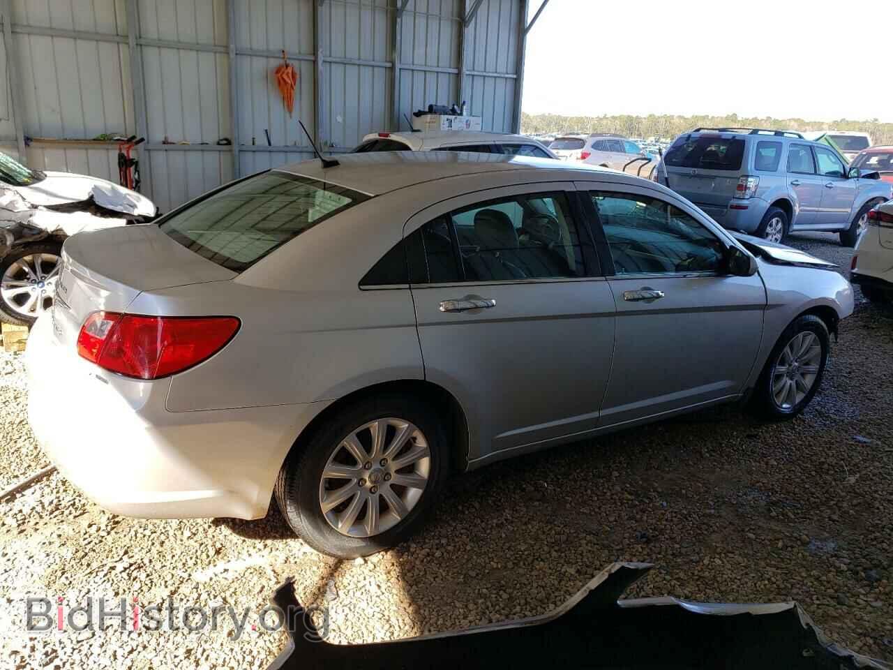 2010 CHRYSLER SEBRING - VIN: 1C3CC5FB3AN134777 - Фото 3