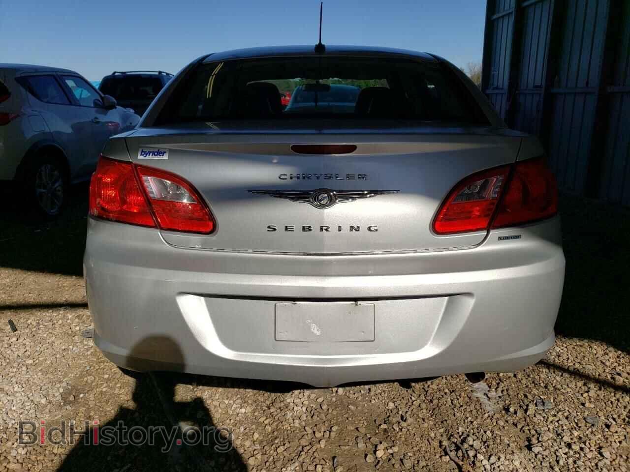 2010 CHRYSLER SEBRING - VIN: 1C3CC5FB3AN134777 - Фото 6