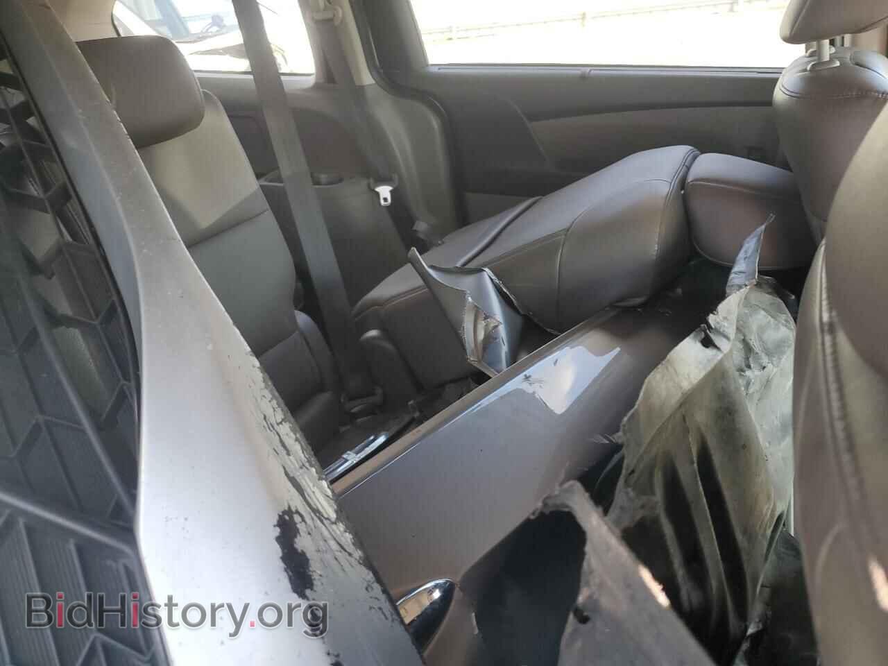 2011 HONDA All Models - VIN: 5FNRL5H63BB103048 - Фото 11
