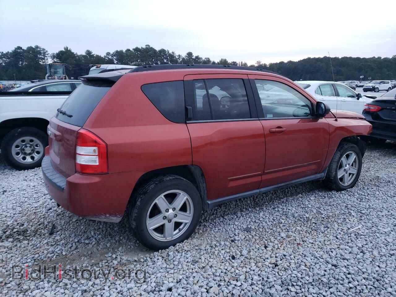 2010 JEEP COMPASS - VIN: 1J4NT4FB1AD578920 - Photo 3