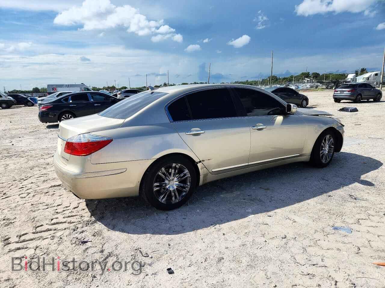 2009 HYUNDAI GENESIS - VIN: KMHGC46F79U064904 - Фото 3