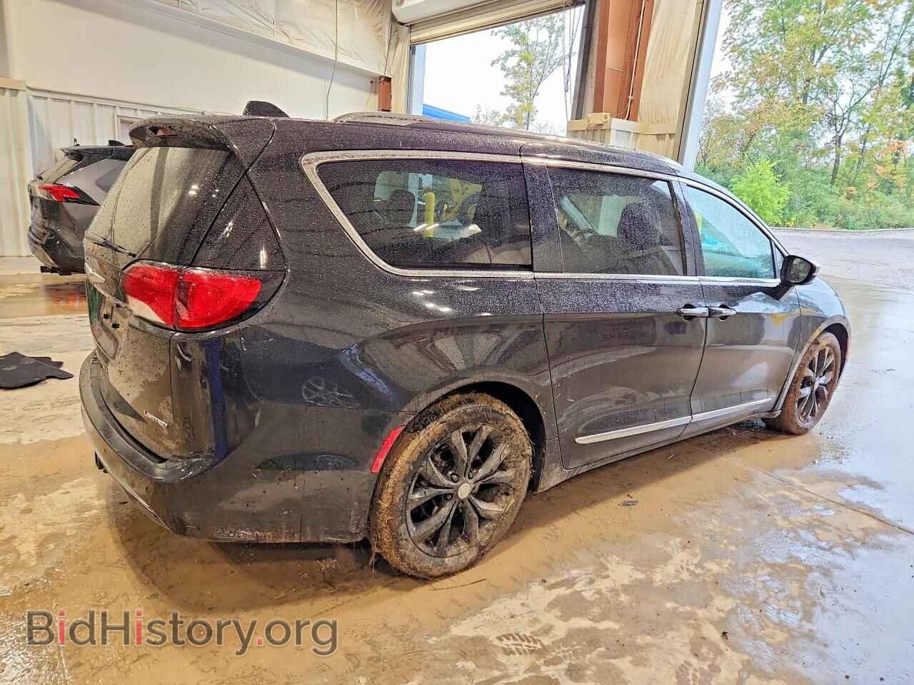 2017 CHRYSLER PACIFICA - VIN: 2C4RC1GG4HR810725 - Photo 3