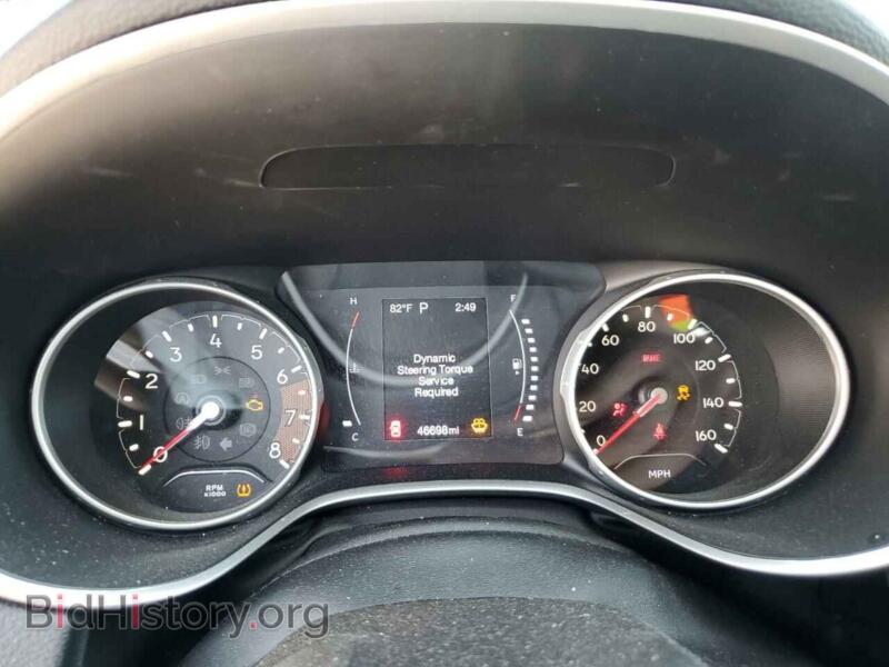 2020 Jeep COMPASS (VIN 3C4NJDBB2LT117353) — photo 9 of 14