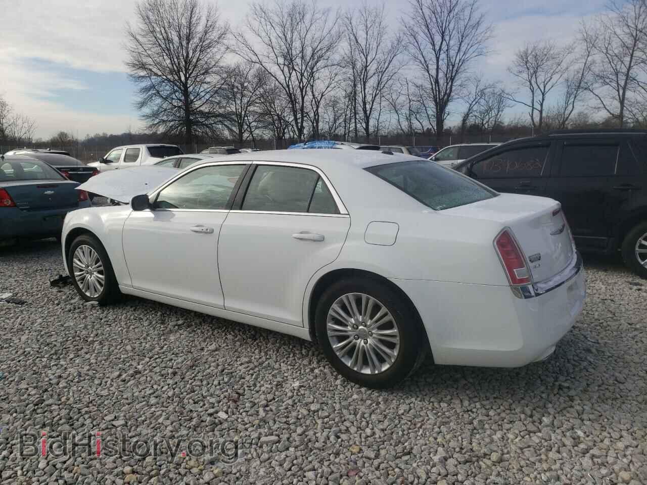 2014 CHRYSLER 300 - VIN: 2C3CCARG6EH276720 - Фото 2