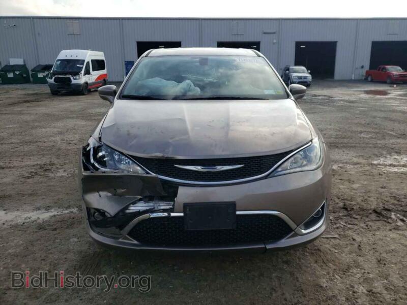 2018 Chrysler PACIFICA (VIN 2C4RC1FG0JR102933) — фото 5 из 13