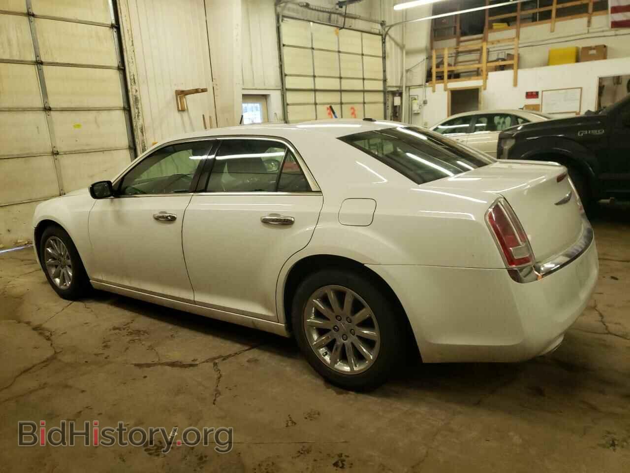 2012 CHRYSLER 300 - VIN: 2C3CCAET5CH236550 - Фото 2